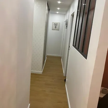 Appartement T5 Tres Bien Equipe Lägenhet